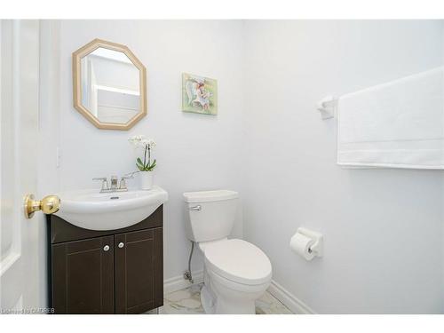 2873 Cartwright Crescent, Mississauga, ON - Indoor Photo Showing Bathroom