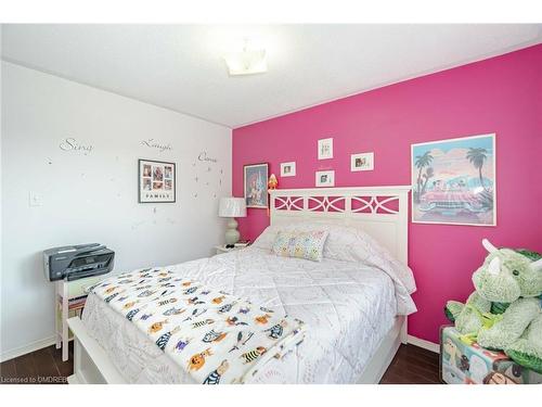 2873 Cartwright Crescent, Mississauga, ON - Indoor Photo Showing Bedroom