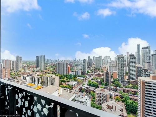 3106-55 Charles Street E, Toronto, ON - Outdoor With View