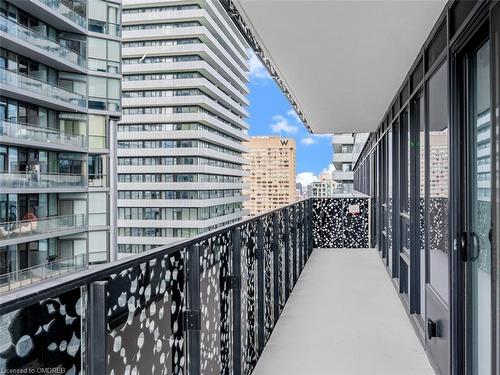 3106-55 Charles Street E, Toronto, ON - Outdoor With Balcony