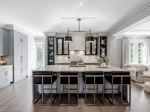 393 Maple Grove Drive, Oakville, ON - Indoor Photo Showing Kitchen With Double Sink With Upgraded Kitchen