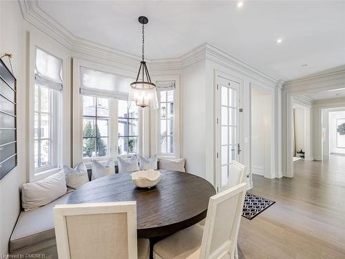 393 Maple Grove Drive, Oakville, ON - Indoor Photo Showing Dining Room