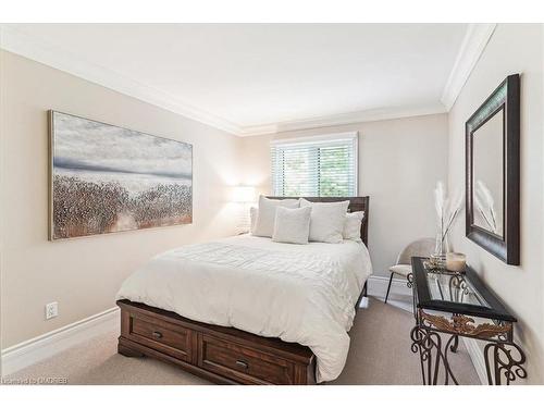 27 Southaven Place, Oakville, ON - Indoor Photo Showing Bedroom