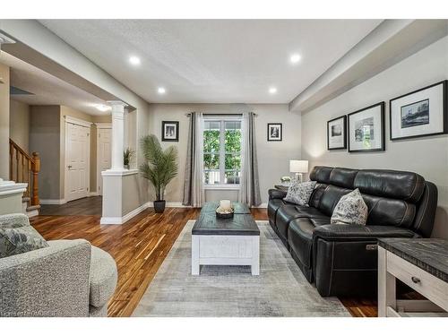 239 Jolliffe Avenue, Rockwood, ON - Indoor Photo Showing Living Room