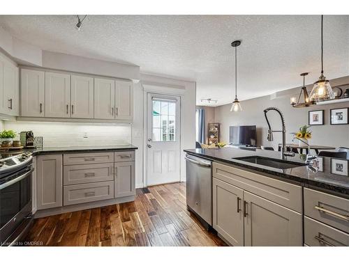 239 Jolliffe Avenue, Rockwood, ON - Indoor Photo Showing Kitchen With Upgraded Kitchen