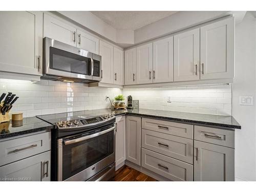 239 Jolliffe Avenue, Rockwood, ON - Indoor Photo Showing Kitchen With Stainless Steel Kitchen With Upgraded Kitchen