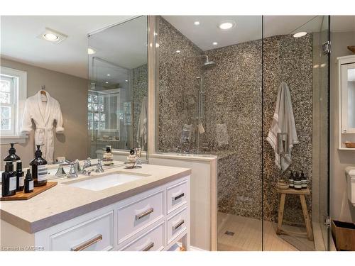 2055 Lakeshore Road E, Oakville, ON - Indoor Photo Showing Bathroom