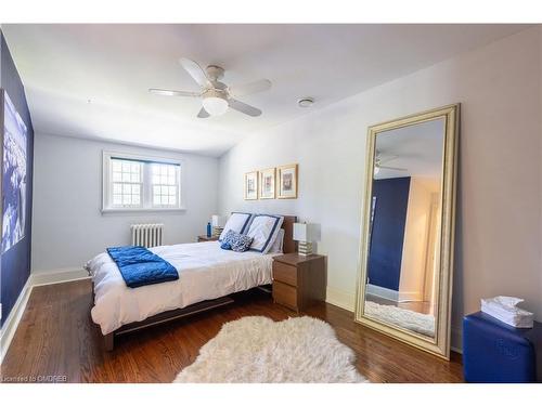 2055 Lakeshore Road E, Oakville, ON - Indoor Photo Showing Bedroom