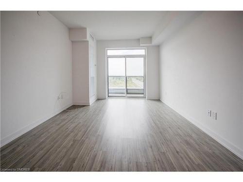 715-450 Dundas Street East, Hamilton, ON - Indoor Photo Showing Other Room