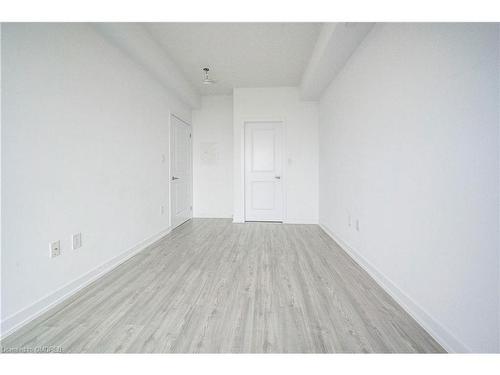 715-450 Dundas Street East, Hamilton, ON - Indoor Photo Showing Other Room