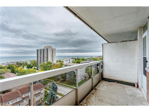 1006-2263 Marine Drive, Oakville, ON 