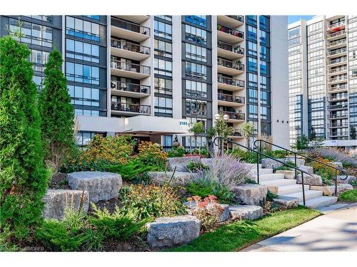 1402-2185 Marine Drive, Oakville, ON - Outdoor With Balcony With Facade