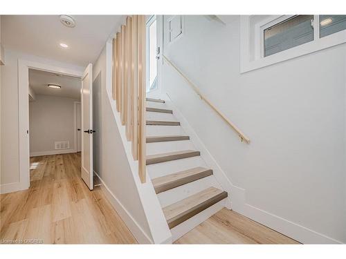 Lower-38 Endfield Avenue, Hamilton, ON - Indoor Photo Showing Other Room