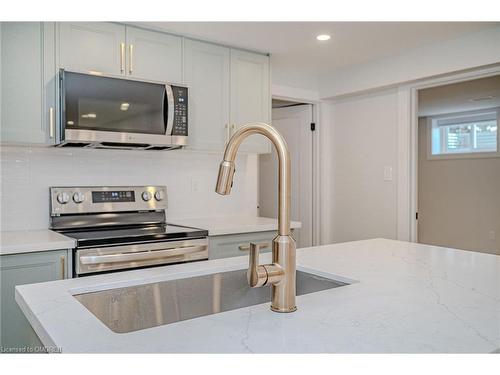 Lower-38 Endfield Avenue, Hamilton, ON - Indoor Photo Showing Kitchen