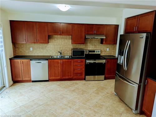 918 Hepburn Road, Milton, ON - Indoor Photo Showing Kitchen With Double Sink