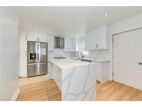 2055 Leighland Road, Burlington, ON - Indoor Photo Showing Kitchen