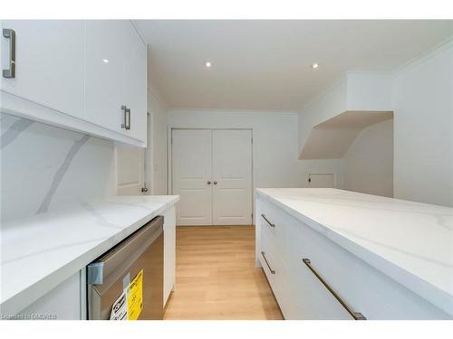 2055 Leighland Road, Burlington, ON - Indoor Photo Showing Kitchen