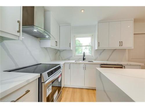 2055 Leighland Road, Burlington, ON - Indoor Photo Showing Kitchen