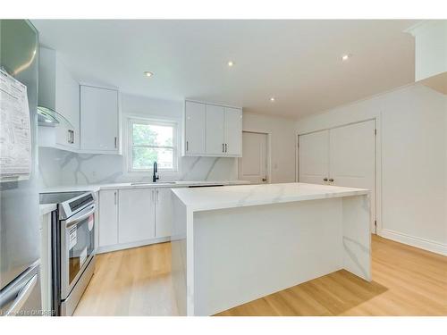 2055 Leighland Road, Burlington, ON - Indoor Photo Showing Kitchen