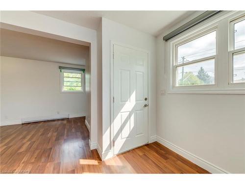 2055 Leighland Road, Burlington, ON - Indoor Photo Showing Other Room