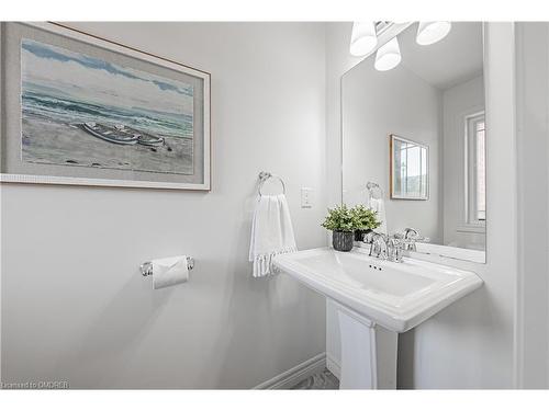 6 Chestnut Drive Avenue, Grimsby, ON - Indoor Photo Showing Bathroom