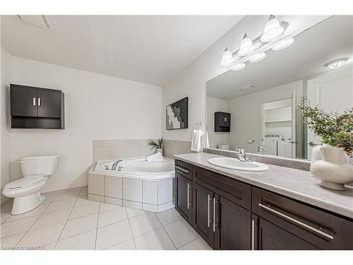 20-6 Chestnut Drive Drive, Grimsby, ON - Indoor Photo Showing Bathroom