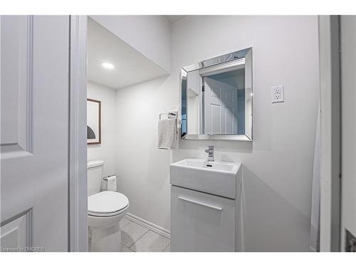 20-6 Chestnut Drive Avenue, Grimsby, ON - Indoor Photo Showing Bathroom