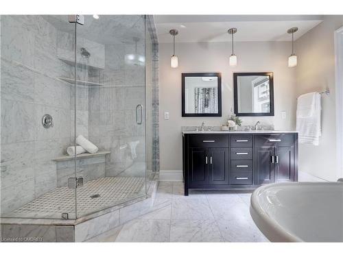 134 Westside Drive, Oakville, ON - Indoor Photo Showing Bathroom