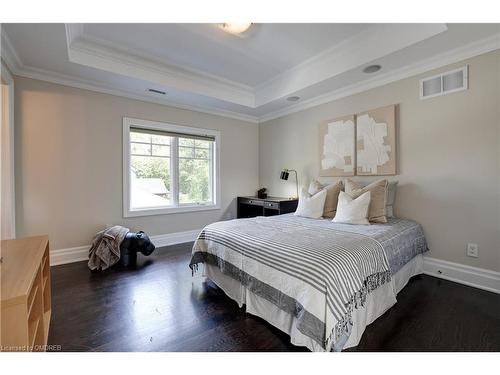 134 Westside Drive, Oakville, ON - Indoor Photo Showing Bedroom