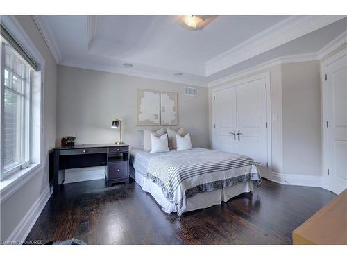 134 Westside Drive, Oakville, ON - Indoor Photo Showing Bedroom