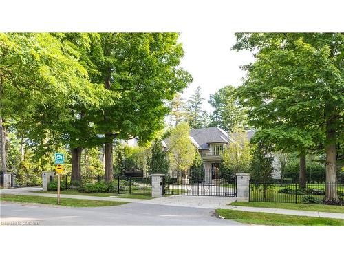 119 Chartwell Road, Oakville, ON - Outdoor