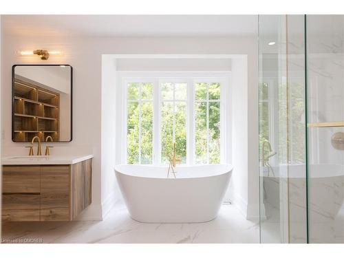 119 Chartwell Road, Oakville, ON - Indoor Photo Showing Bathroom