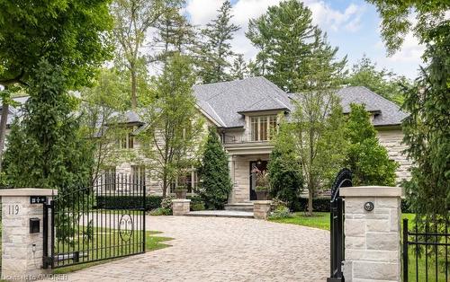 119 Chartwell Road, Oakville, ON - Outdoor