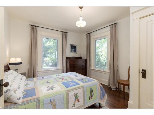 73 Park Avenue, Oakville, ON - Indoor Photo Showing Bedroom