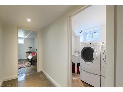 73 Park Avenue, Oakville, ON - Indoor Photo Showing Laundry Room