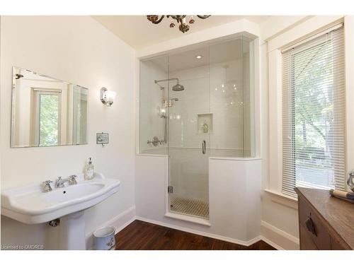 73 Park Avenue, Oakville, ON - Indoor Photo Showing Bathroom