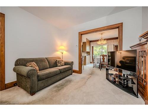 56 Vernon Street, Toronto, ON - Indoor Photo Showing Living Room