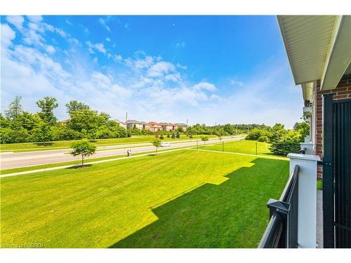 206-2300 Upper Middle Road W, Oakville, ON - Outdoor With View