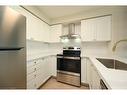 1703-2545 Erin Centre Boulevard, Mississauga, ON  - Indoor Photo Showing Kitchen 