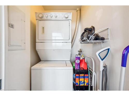 2113-55 Strathaven Drive, Mississauga, ON - Indoor Photo Showing Laundry Room