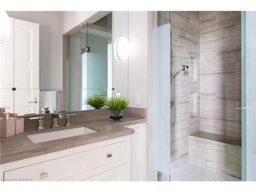 Ph1-300 Randall Street, Oakville, ON - Indoor Photo Showing Bathroom