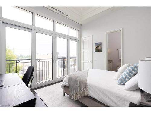 Ph1-300 Randall Street, Oakville, ON - Indoor Photo Showing Bedroom