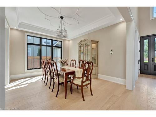 447 Tower Drive, Oakville, ON - Indoor Photo Showing Dining Room