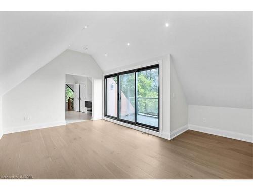 21 Clare Avenue, Hamilton, ON - Indoor Photo Showing Other Room