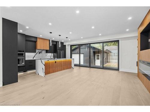 21 Clare Avenue, Hamilton, ON - Indoor Photo Showing Kitchen