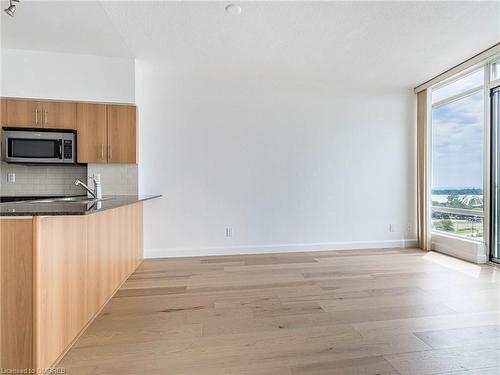 1212-15 Windermere Avenue, Toronto, ON - Indoor Photo Showing Kitchen