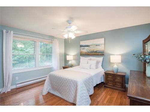 314 11Th Concession Rd E, Carlisle, ON - Indoor Photo Showing Bedroom