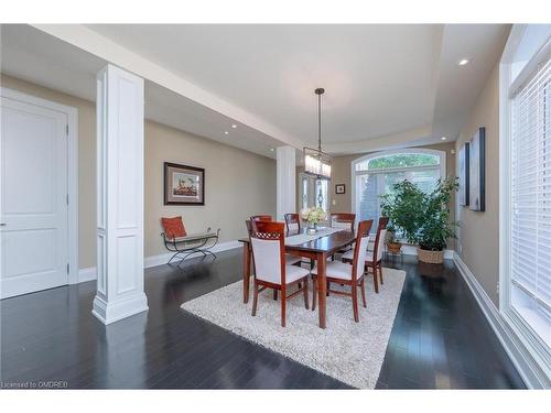 42 Oak Street, Georgetown, ON - Indoor Photo Showing Dining Room