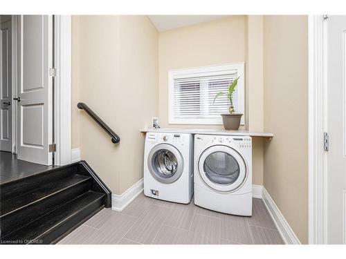 42 Oak Street, Georgetown, ON - Indoor Photo Showing Laundry Room