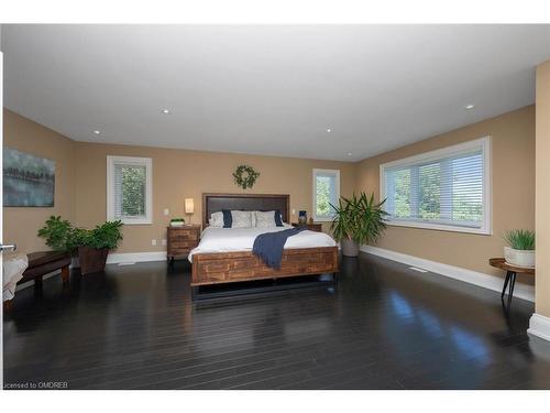 42 Oak Street, Georgetown, ON - Indoor Photo Showing Bedroom